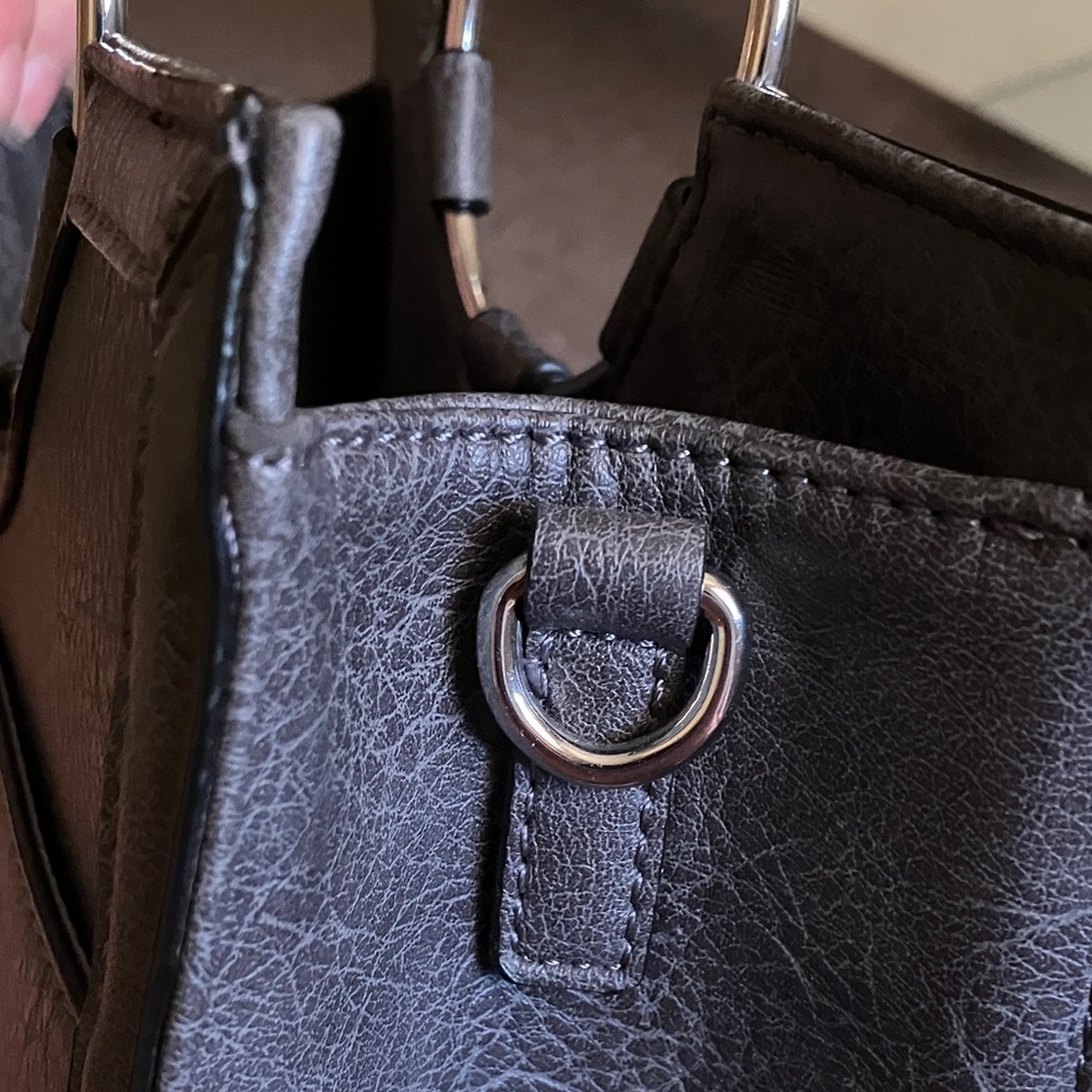 Enzo Angiolini Luxury Grey Handbag with Silver Accents Faux Leather - Picture 6 of 6
